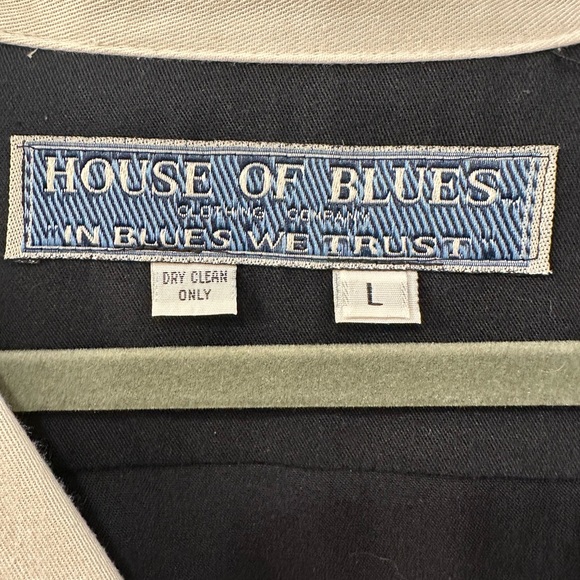 House of Blues button down shirt - Picture 3 of 3